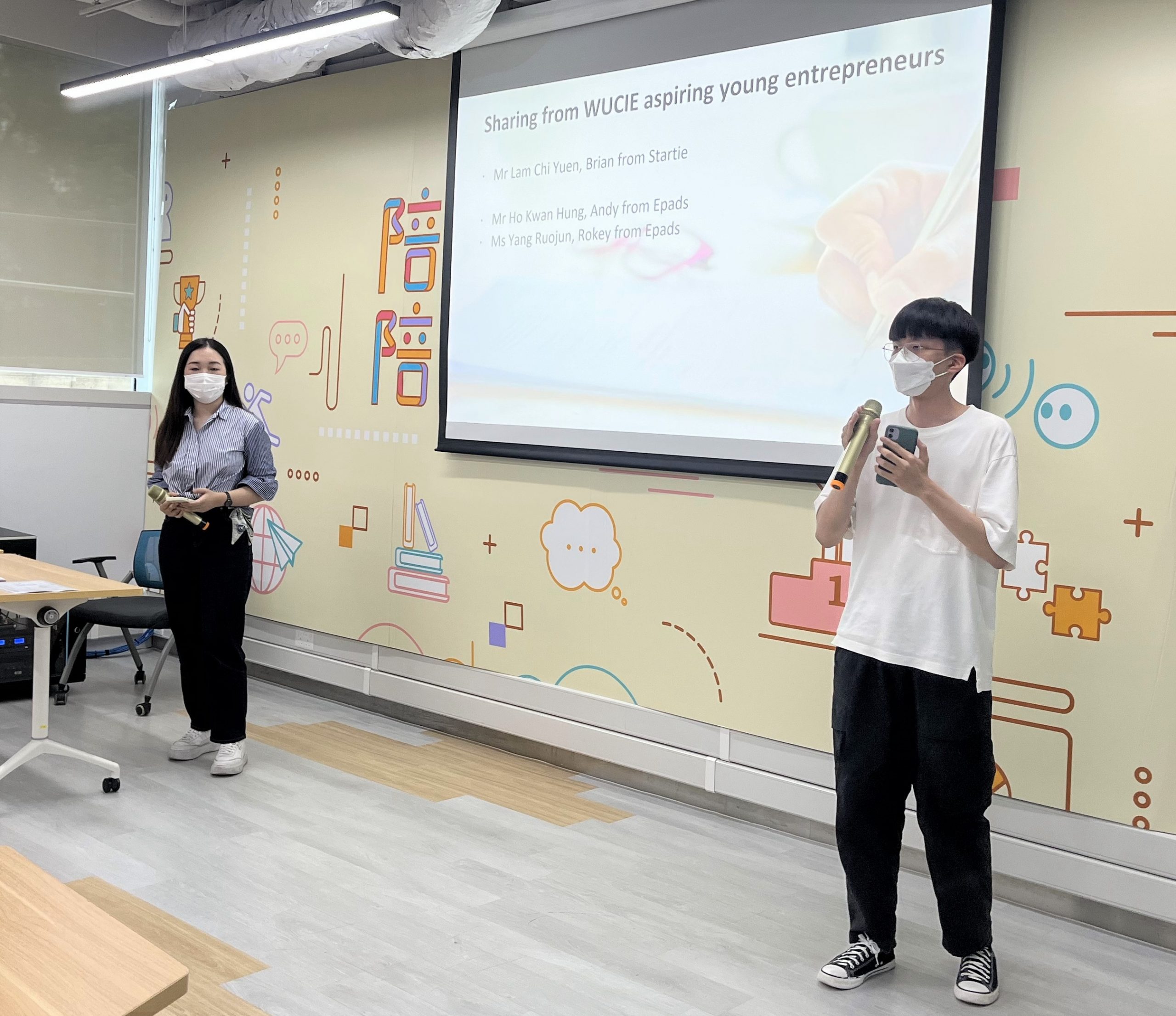 Mr Andy Ho and Ms Rokey Yang shared what situation they are facing  to start a new business